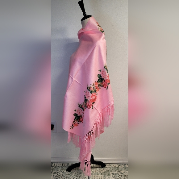 Virgen de Guadalupe Rebozo,  chal, pashmina, shawl, wrap pink - Picture 4 of 5